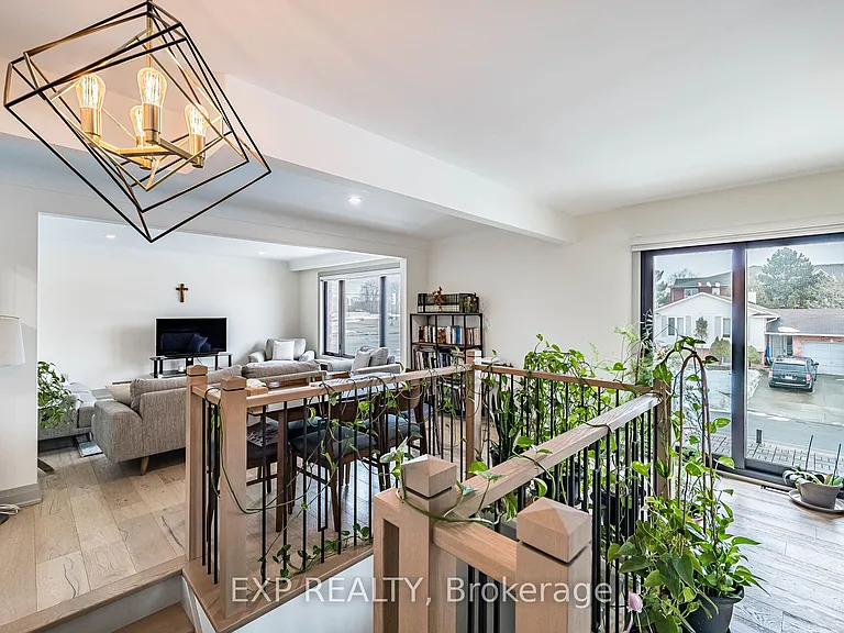 7623 Chorozy St — Photo 6
