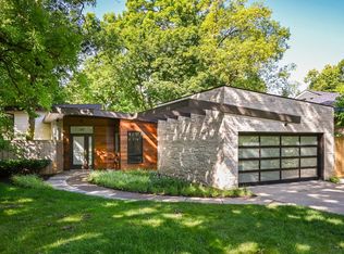 580 Riford Rd, Glen Ellyn, IL 60137