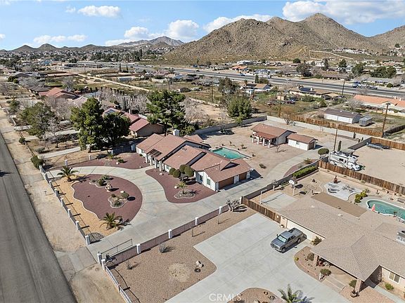 5th image of 19786 Symeron Rd