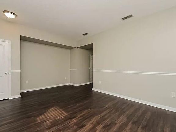 4th image of 916 Anchorage Ln #1