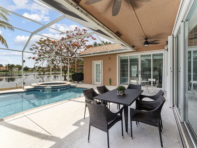 1179 Laguna Springs Dr — Photo 39