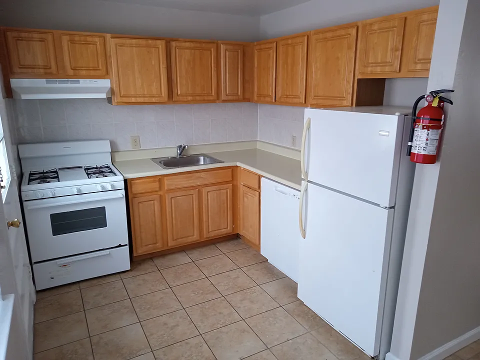 REGULAR STANDARD- KITCHEN