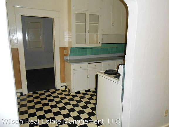 3rd image of 611 S 8th Ave APT 4