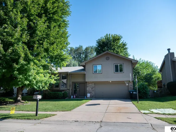 15279 Grover St, Omaha, NE 68144