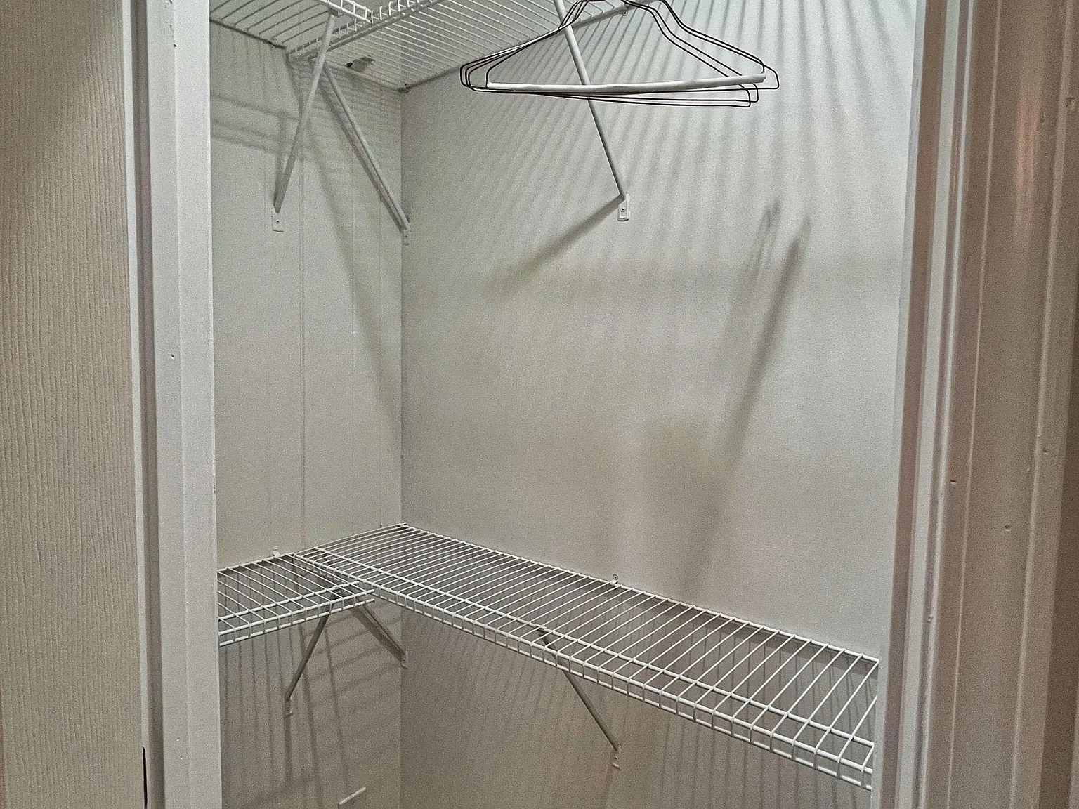 4 bed, 7.0 bath, 5000 sqft, $1,295 — Photo 4