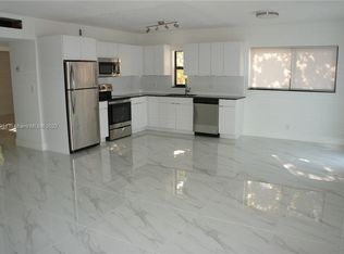 2140 NE 56th St APT 8, Fort Lauderdale, FL 33308