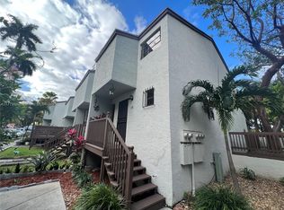 1901 NW South River Dr APT 35C, Miami, FL 33125