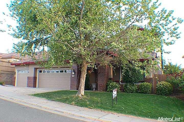1st image of 1325 Blough Way