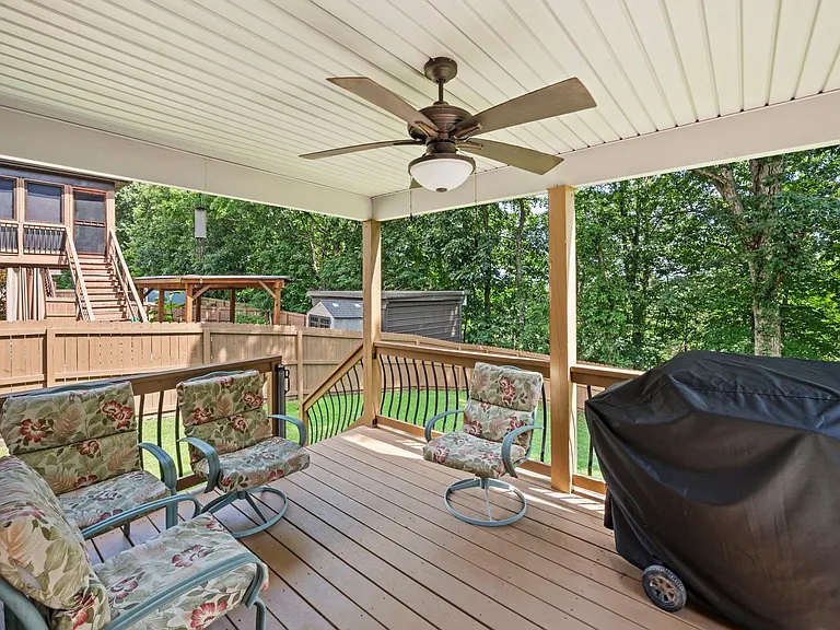 1048 Harrison Way — Photo 16