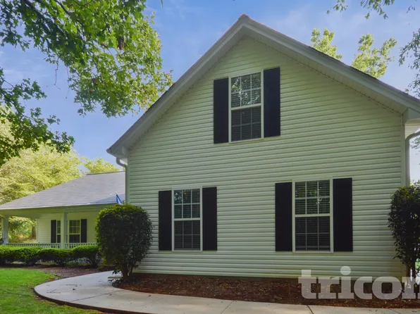 35 Crooked Creek Dr, Covington, GA 30016