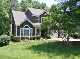 1512 Plum Ridge Ct, Matthews, NC 28105