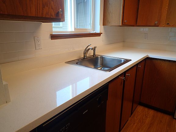 Quartz Stone Counter Top