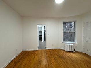 451 W 44th St APT 3, New York, NY 10036