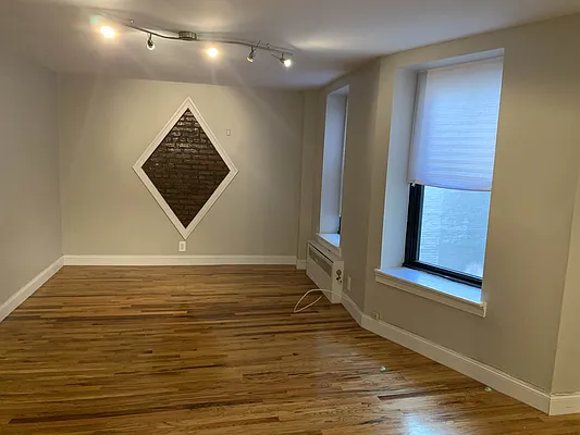 Rented by Carnegie Management Inc | media 33