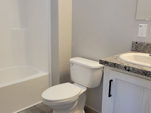 4th image of 38000 Le Chateau Blvd #864