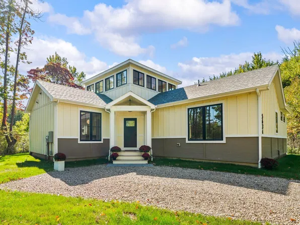 5634 Hidden Pond Ln, Sawyer, MI 49125
