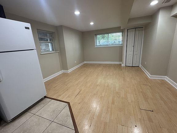 3rd image of 4950 N Christiana Ave
