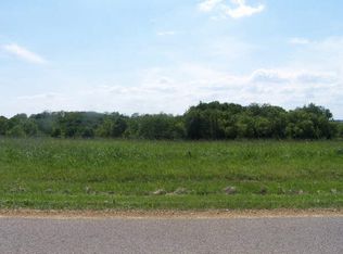 18-1 Lake Carroll Blvd #B, Lanark, IL 61046