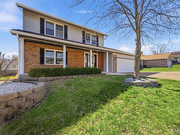 2nd image of 3550 Saint Martin Dr