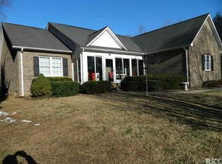 1025 Charlesmont Ct, Lenoir, NC 28645