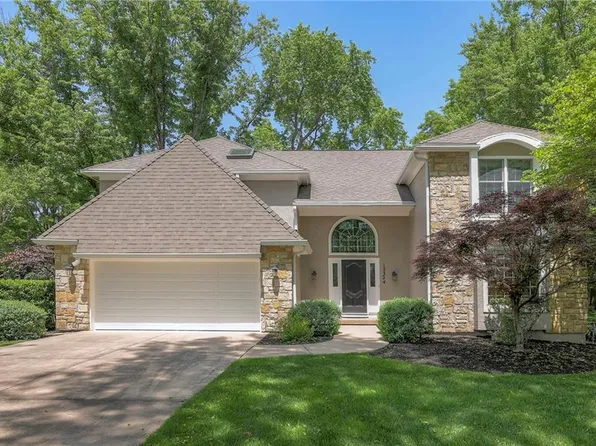 12324 Pembroke Ln, Leawood, KS 66209