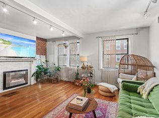 416 Hanover St APT 2, Boston, MA 02113