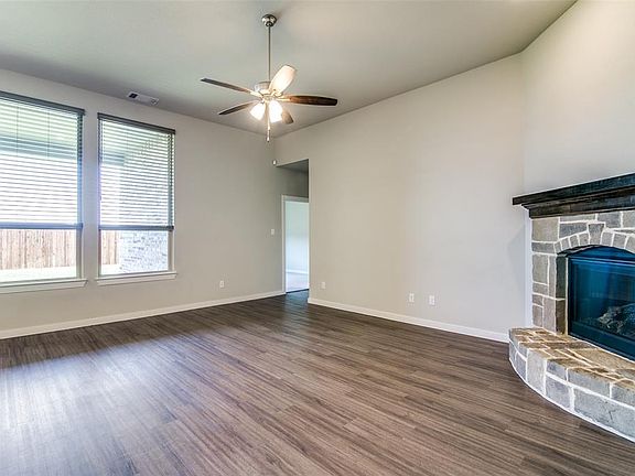 5th image of 1368 Greenbelt Dr