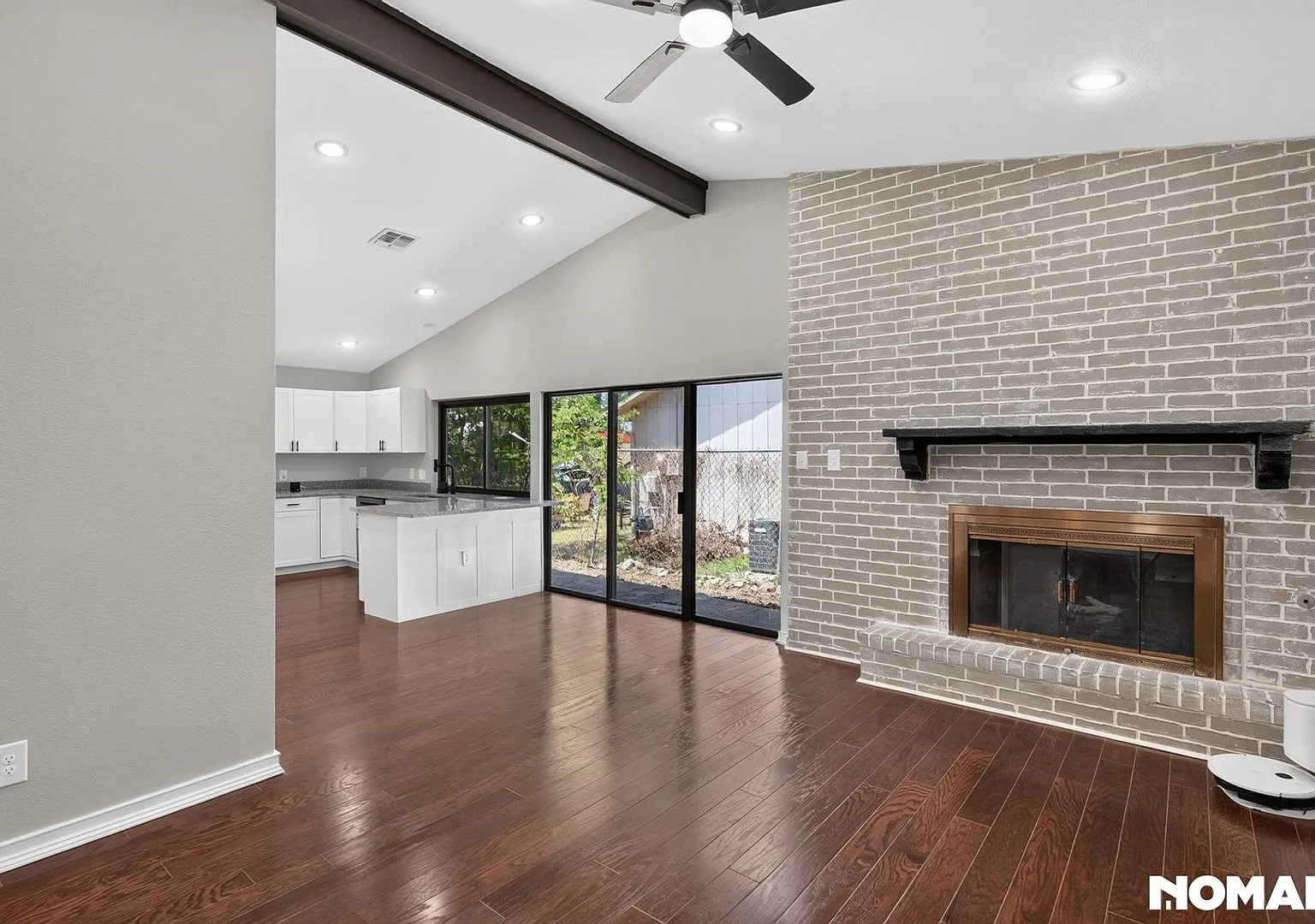 Charming 4BR House in San Antonio — Photo 1