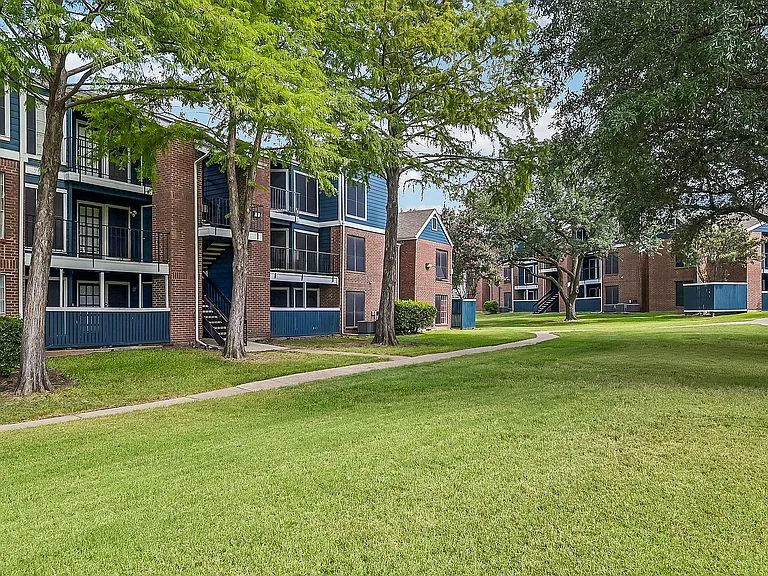 Eastgrove Apartments