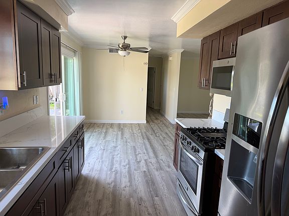5th image of 7784 Rhine Dr