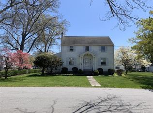 209 Nichols St, Fairfield, CT 06824