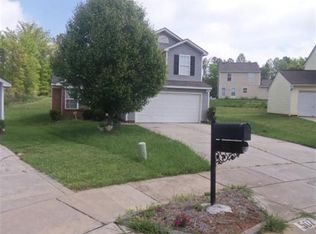 507 Lightspun Ln, Charlotte, NC 28216