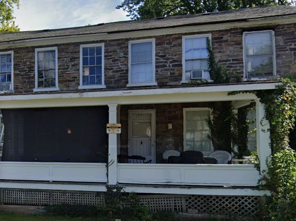 27 N Clinton St #B