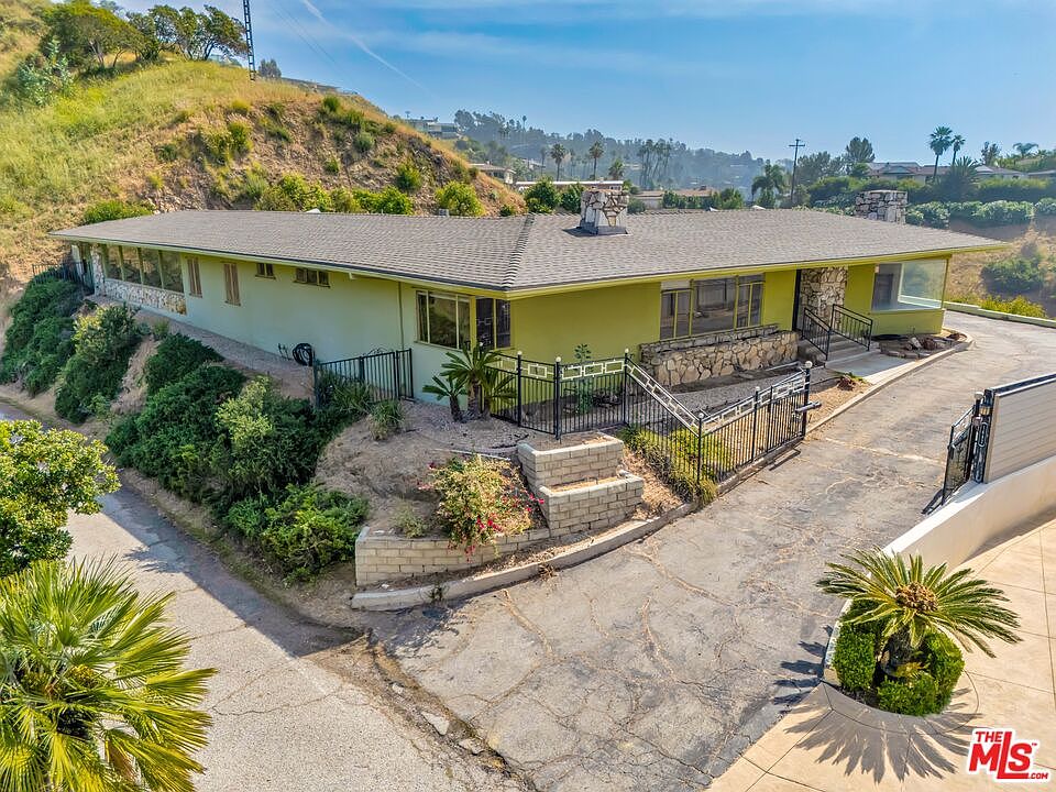 1st image of 1682 Larco Way