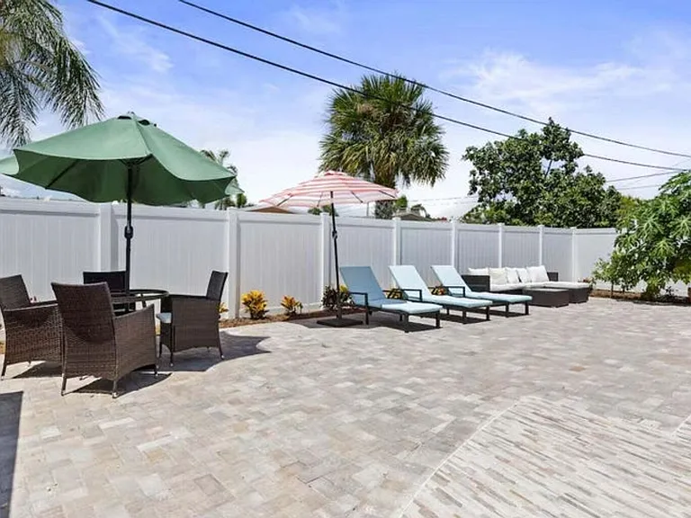 337 Balsam St — Photo 17
