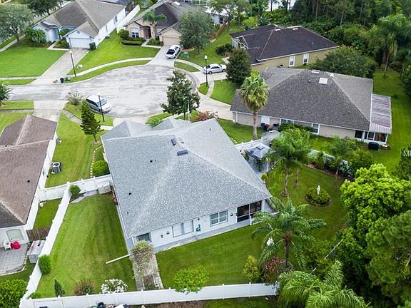 4th image of 706 Hollybrook Ct