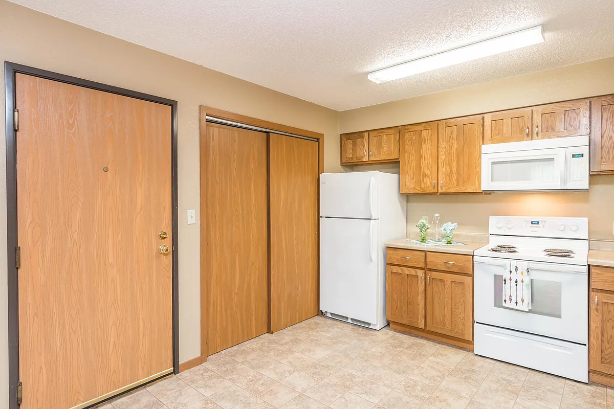 Building Photo - Campus View Apartments