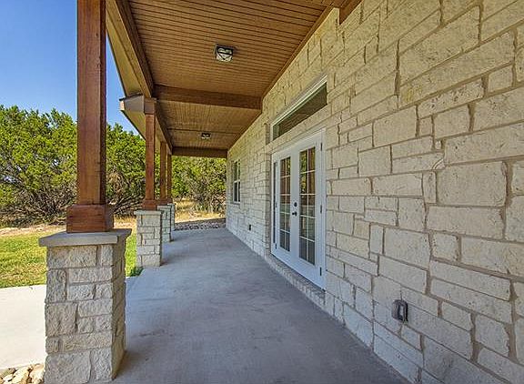 3rd image of 18945 Peckham Dr