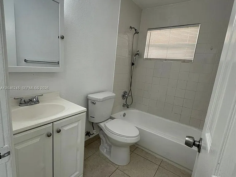 16120 NE 19th Pl #3 — Photo 11