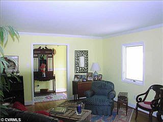 3rd image of 1104 Beverly Dr