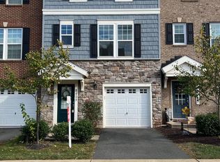 8429 Girvan Ct, Manassas, VA 20109