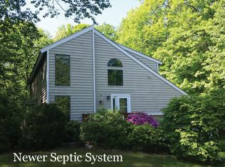 18 Hunter Dr, Derry, NH 03038