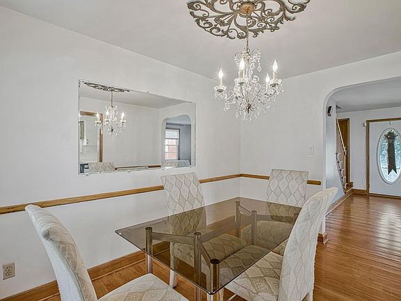 5th image of 4708 Hamilton Ave