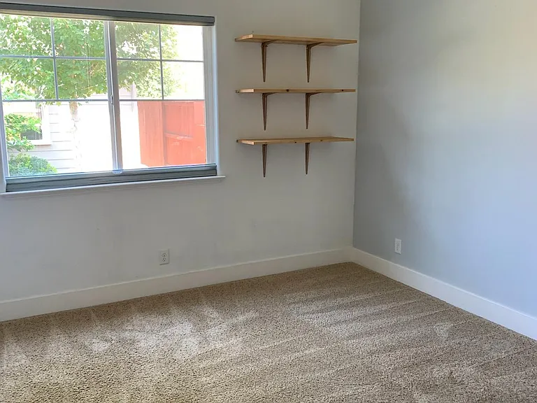 124 W Eaton Rd — Photo 3