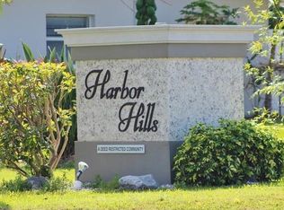 1764 Brookside Blvd, Largo, FL 33770