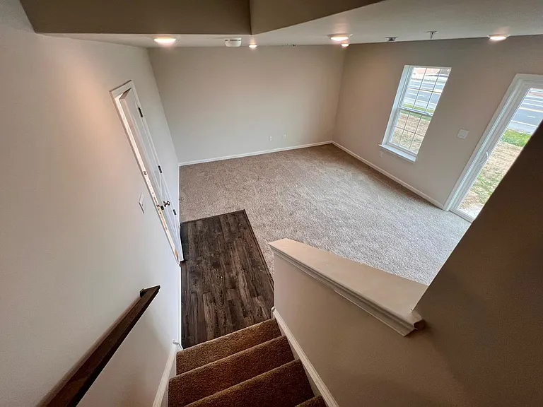 1131 Meadowlark Dr — Photo 11