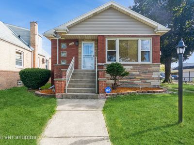 8641 S Honore St, Chicago, IL, 60620