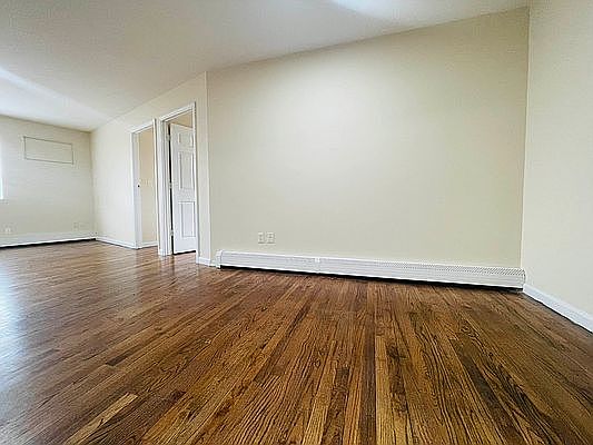 4th image of 6759 Metropolitan Ave #2