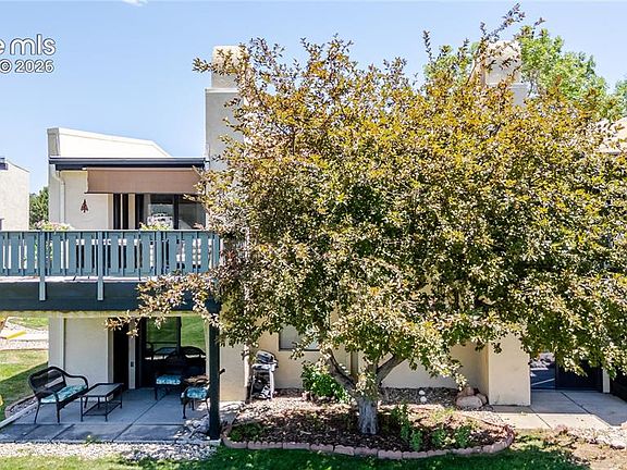 2nd image of 1018 Fontmore Rd APT D