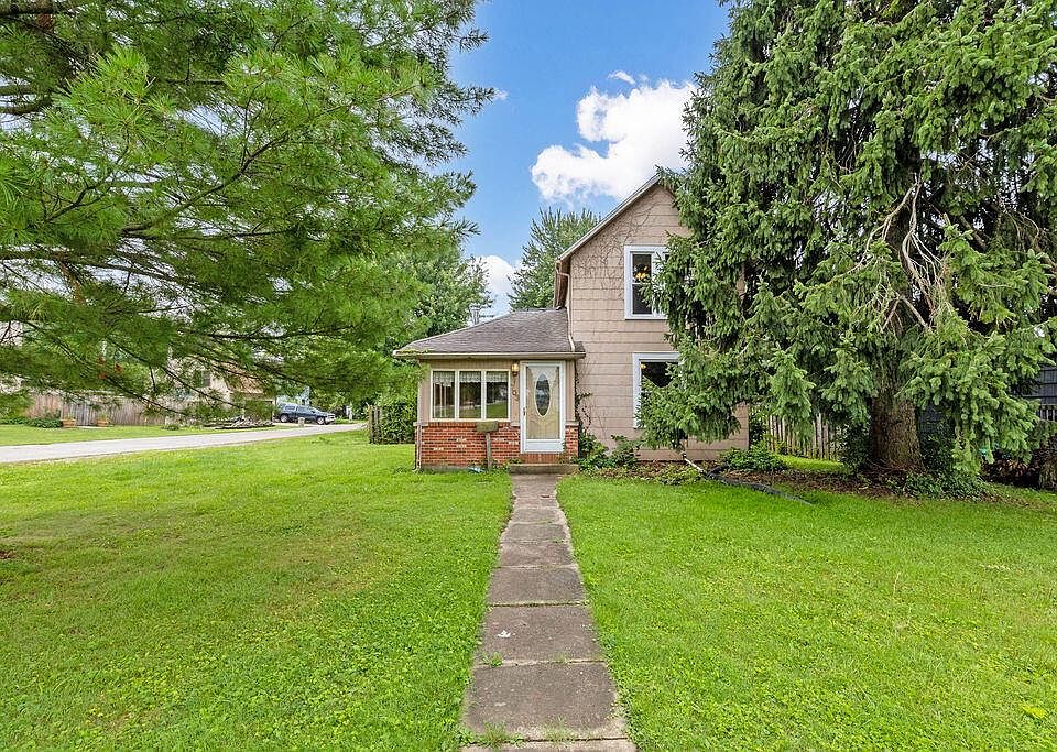 1st image of 703 Grove Ave